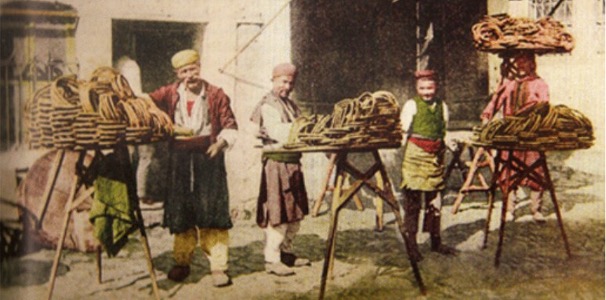 Geçmişten Günümüze Sokak Lezzetinin Vazgeçilmezi: Simit